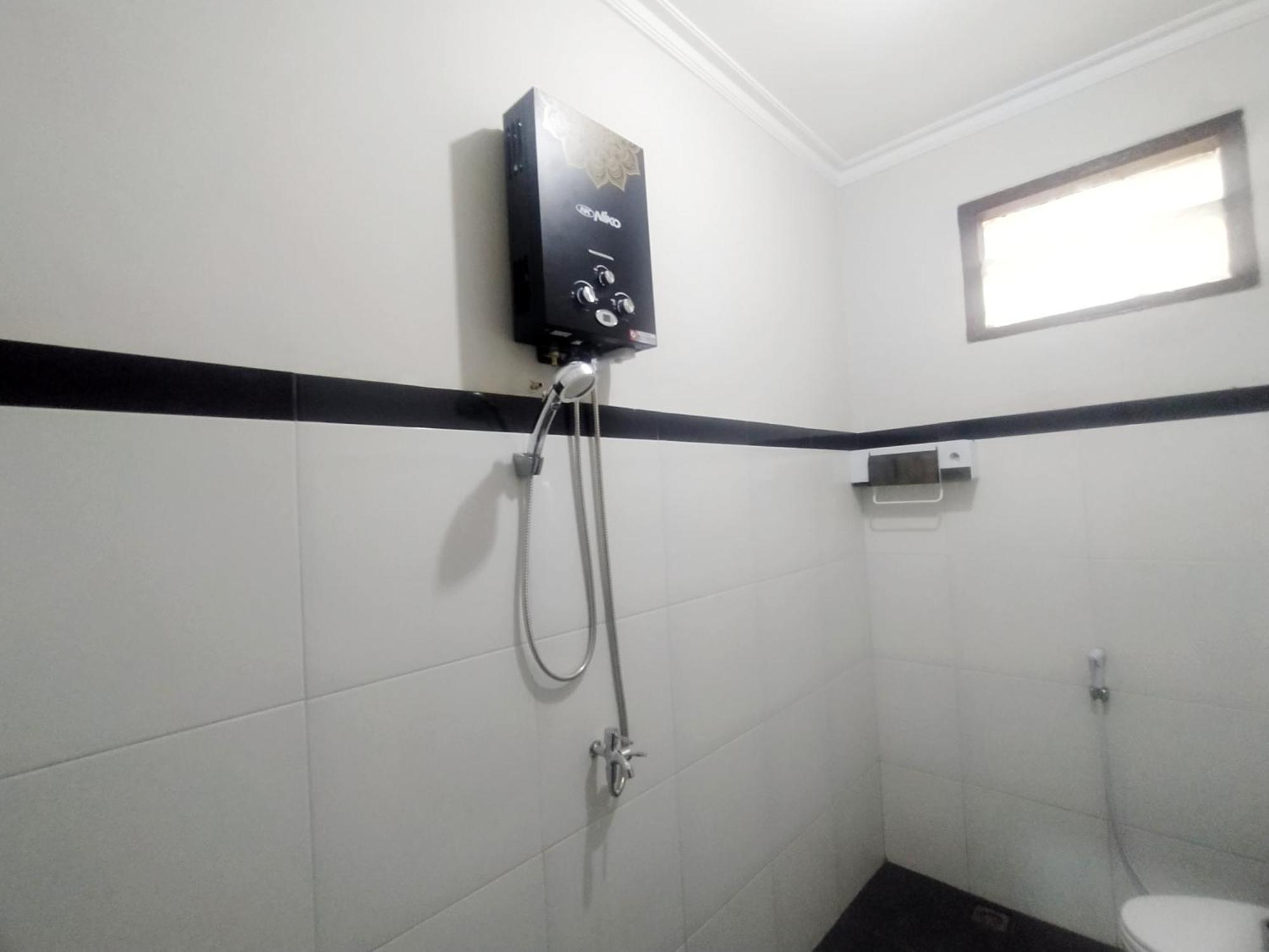 فندق Reddoorz Syariah Near Stasiun بوروكيرتو المظهر الخارجي الصورة