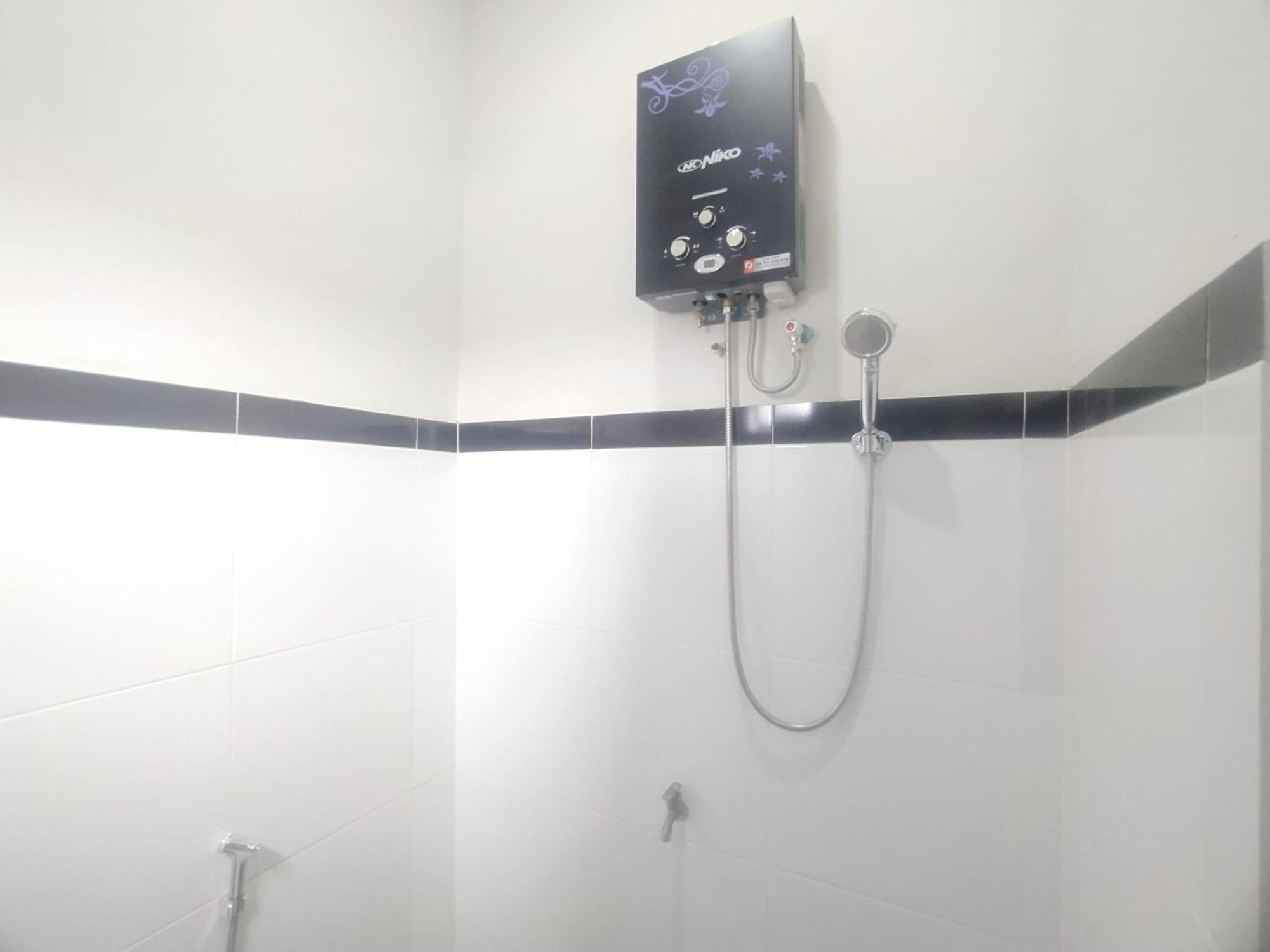 فندق Reddoorz Syariah Near Stasiun بوروكيرتو المظهر الخارجي الصورة