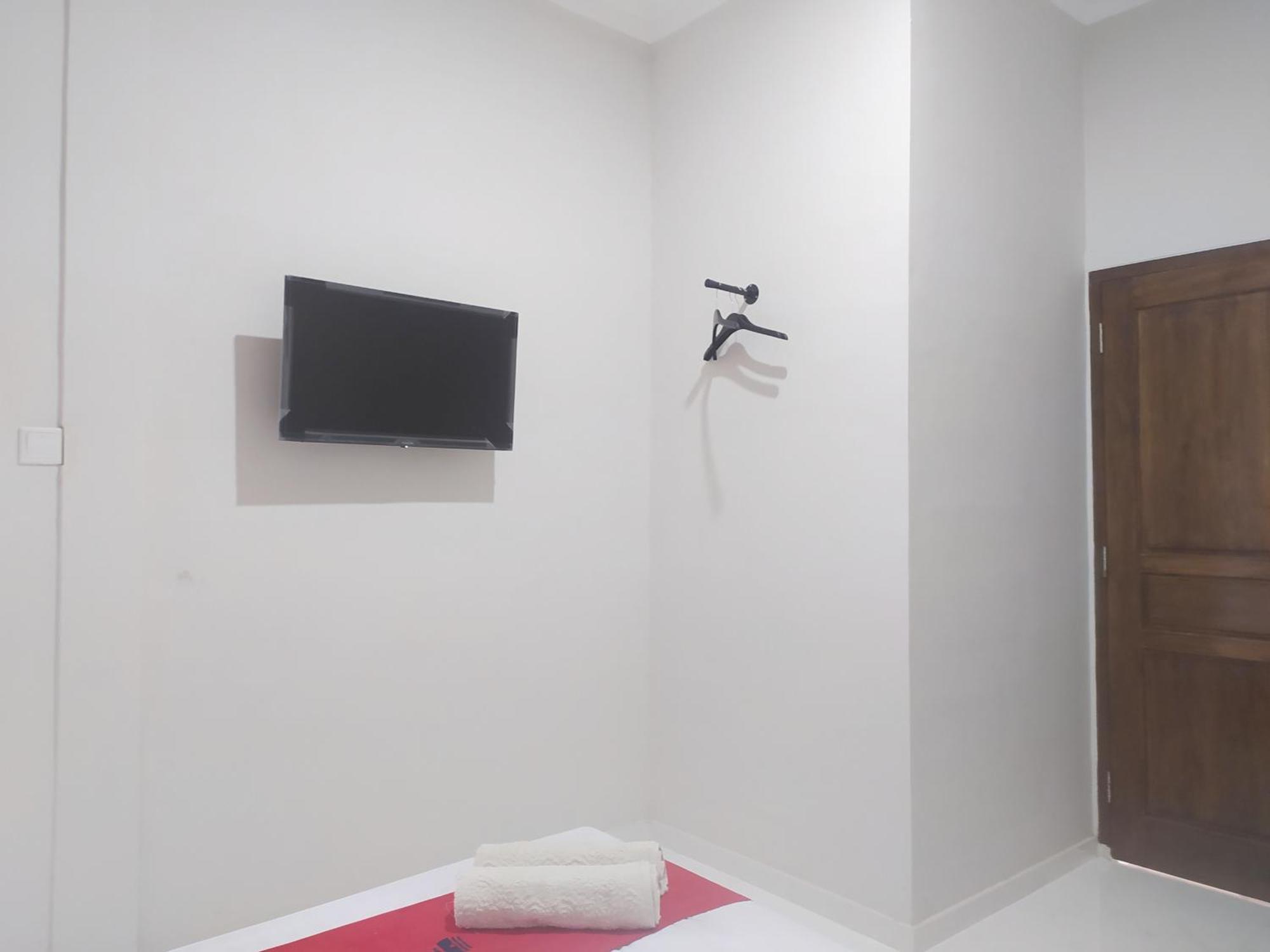 فندق Reddoorz Syariah Near Stasiun بوروكيرتو المظهر الخارجي الصورة